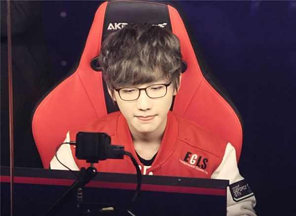 梯队无缝对 梯队无缝对